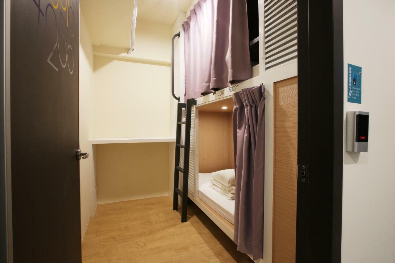 Loosha Hostel Taichung Exteriör bild