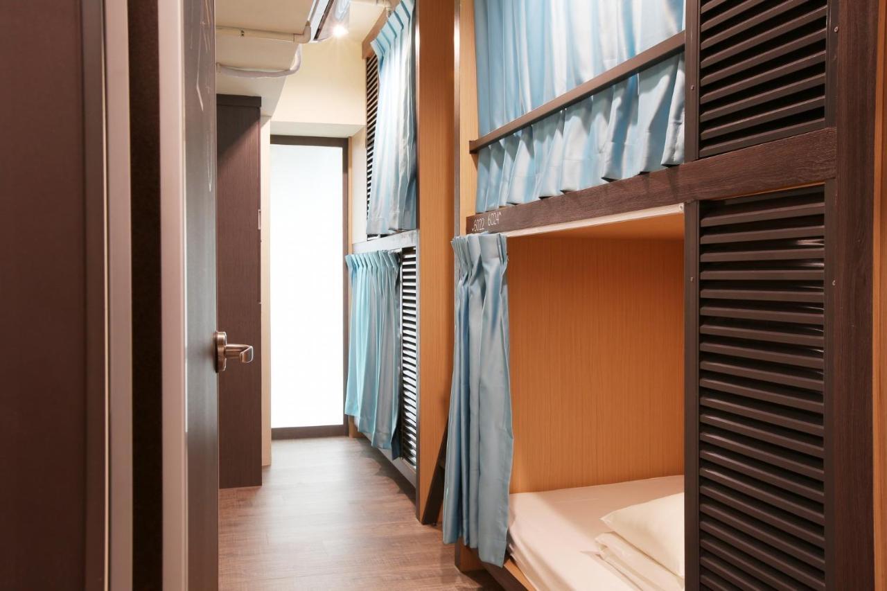 Loosha Hostel Taichung Exteriör bild