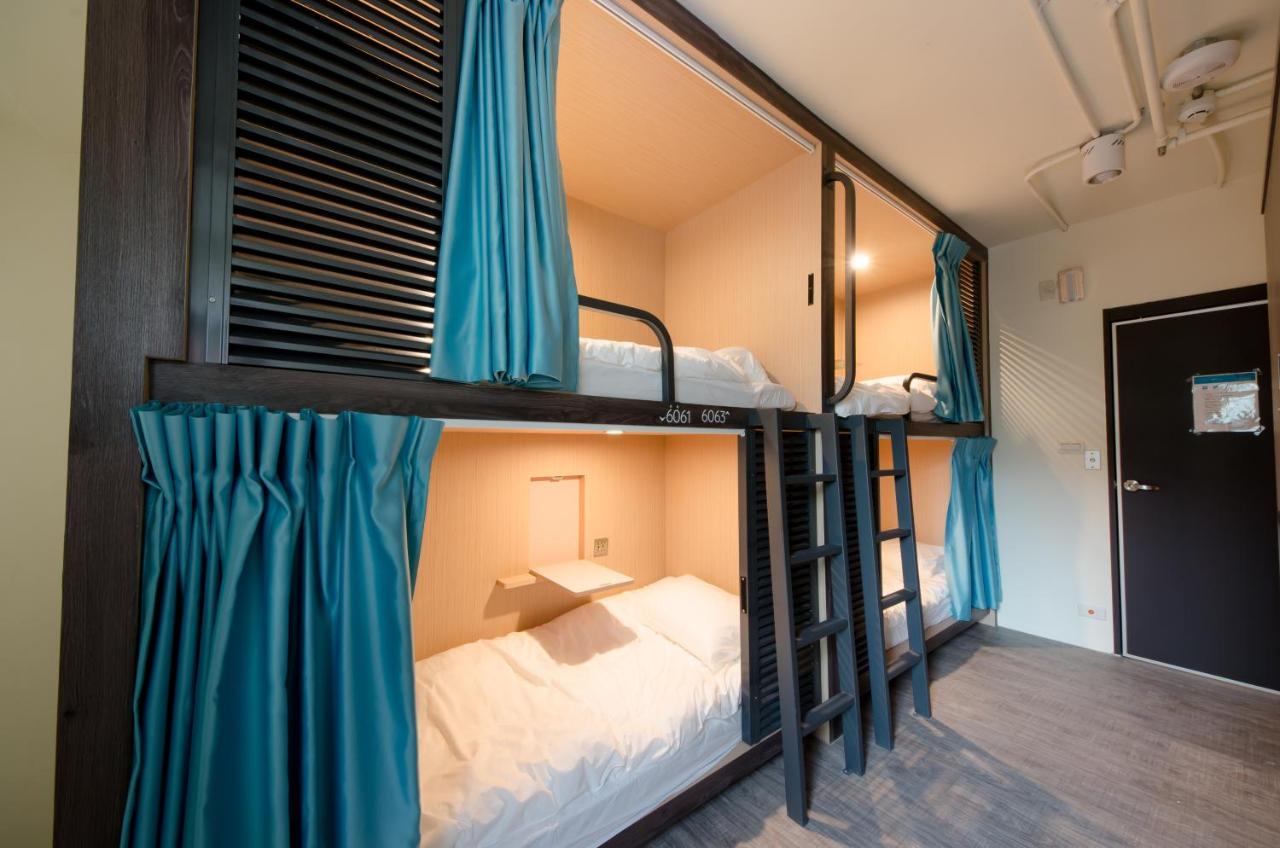 Loosha Hostel Taichung Exteriör bild